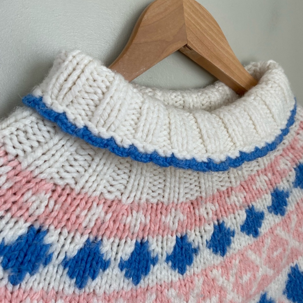 Vintage Hand-Knit Nordic Fair Isle Turtleneck Sweater Medium Cottagecore Boho - Picture 4 of 12